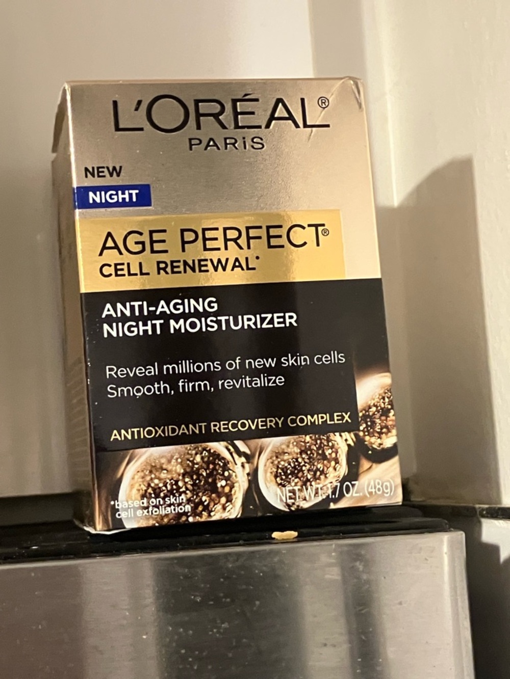 Age Perfect Cell Renewal Night Anti-Aging Moisturizer - Gold